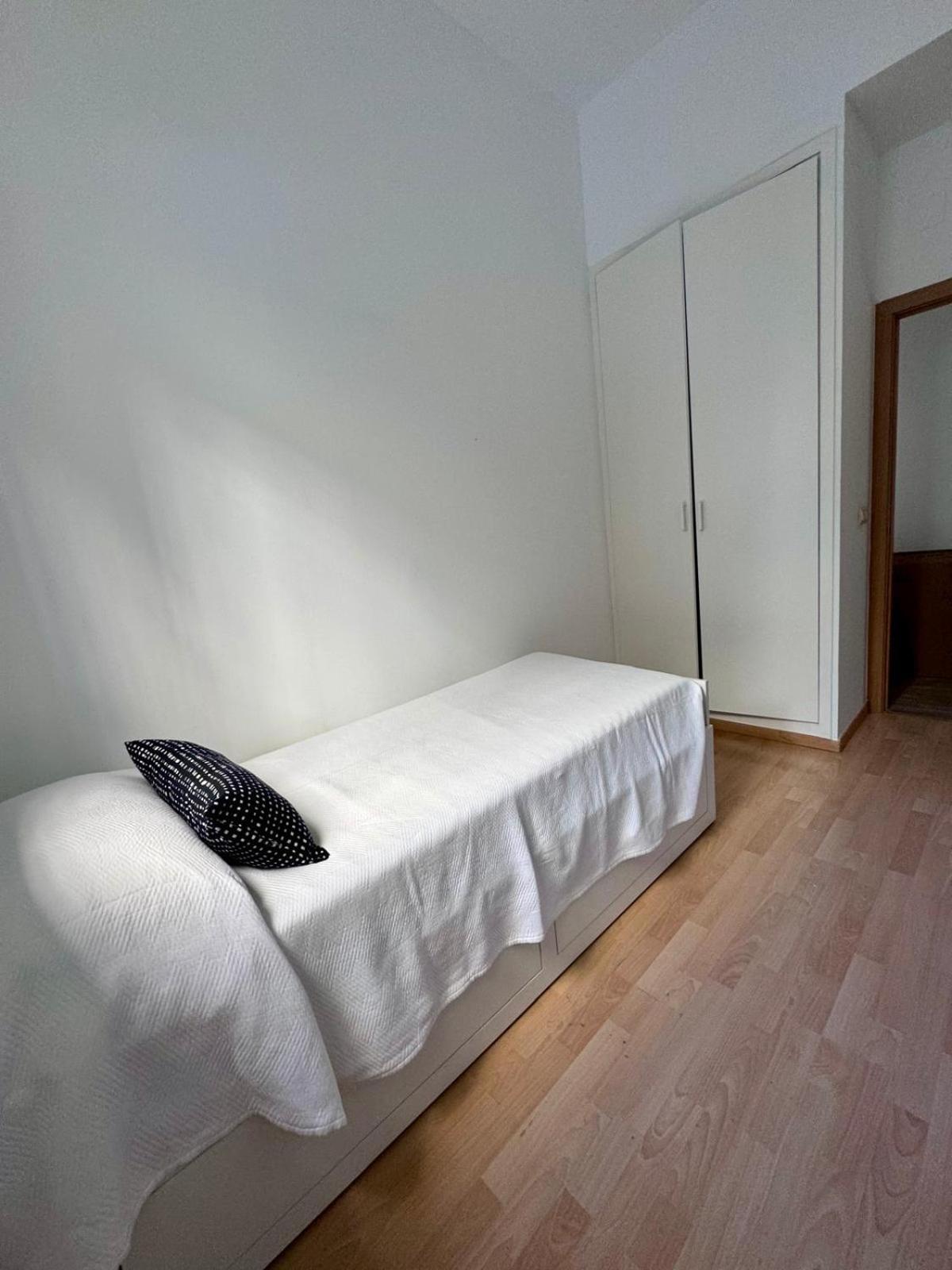 Pamis Apartament Sants, Barcelona Exterior foto